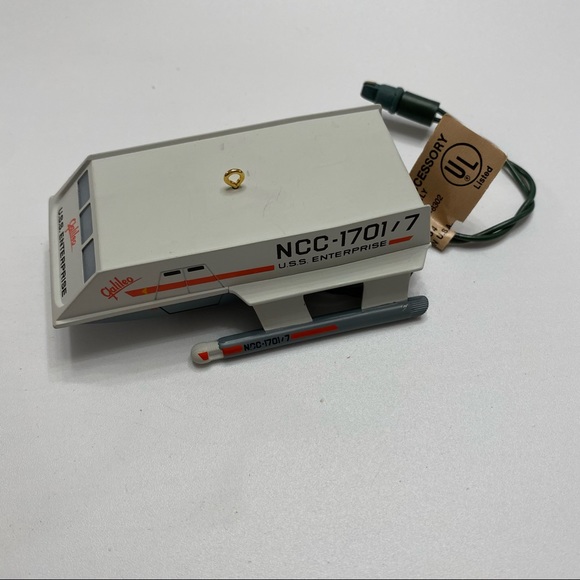 Hallmark Shuttlecraft Galileo Ornament - Picture 3 of 5